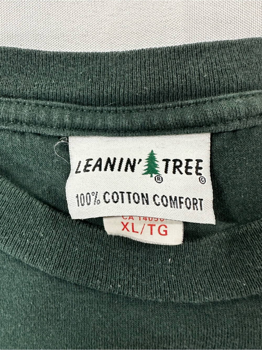 Vintage Leanin’ Tree Wildlife Graphic Tee Made in Canada XL - Picture 5 of 8